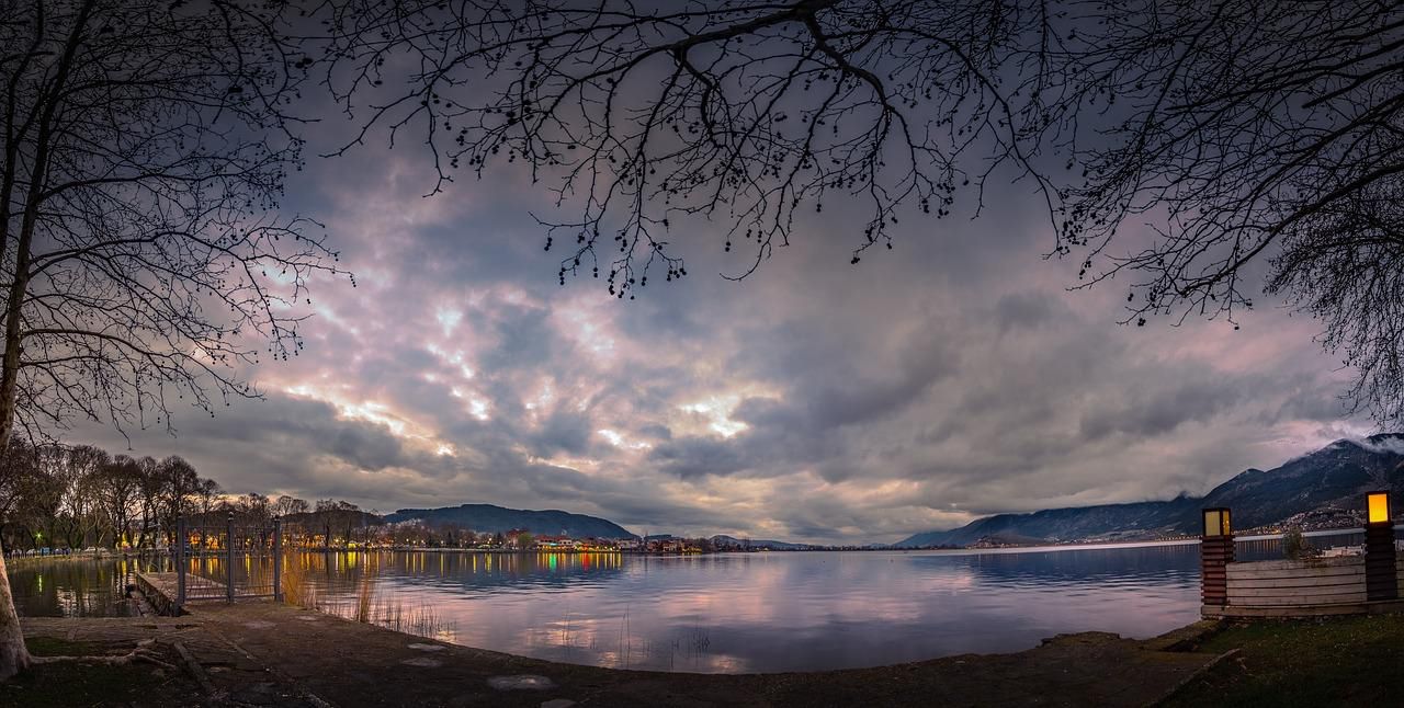 Cycling along the lake