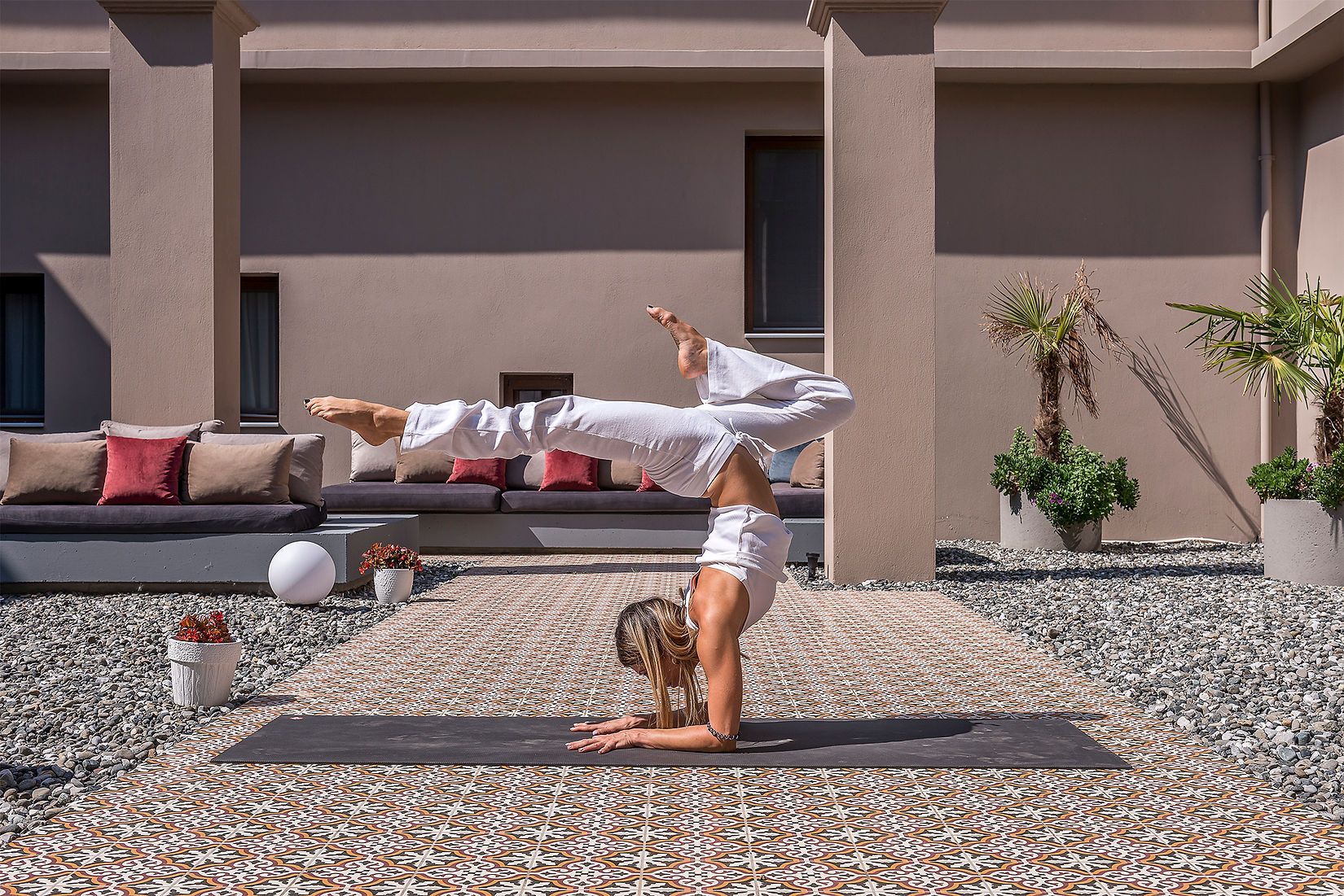 Lake Hotel Yoga