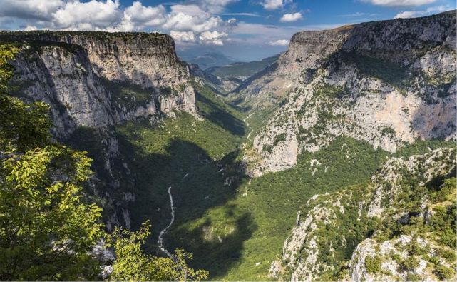 Vikos Gorge Crossing 2