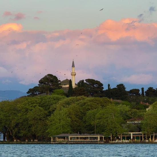the-city-of-the-lake